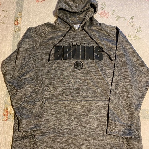Boston Bruins Hooded Sweatshirt - Picture 2 of 7